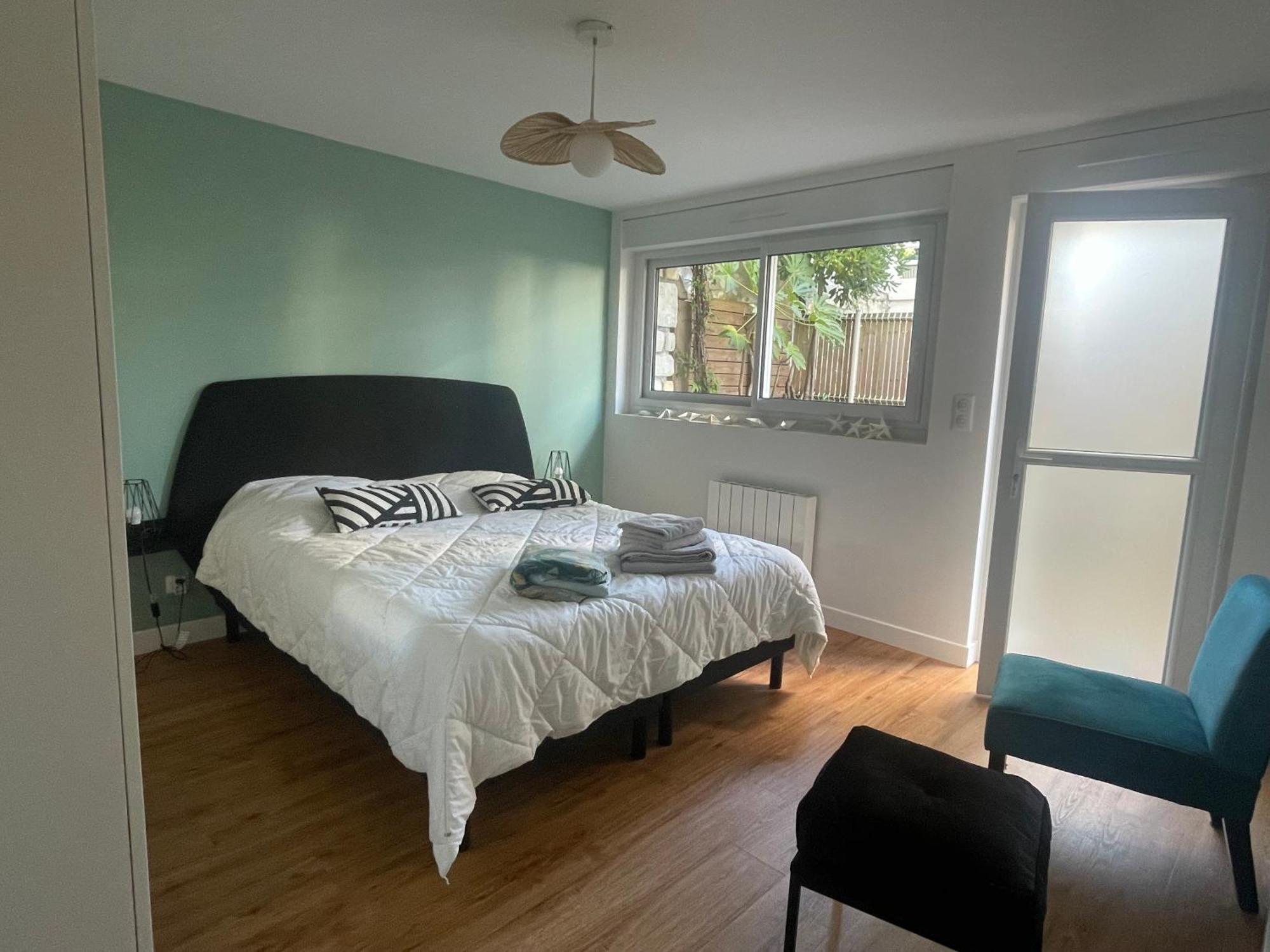 L'Auguste - Appartement Terrasse, 450M De La Plage 로양 외부 사진